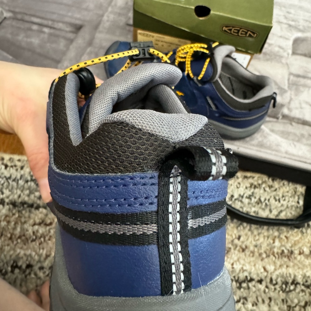 Keen size 5 Hiker New - Picture 5 of 8